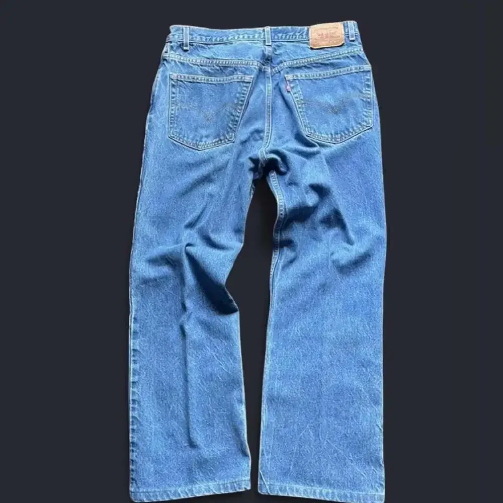 Levis levi 517